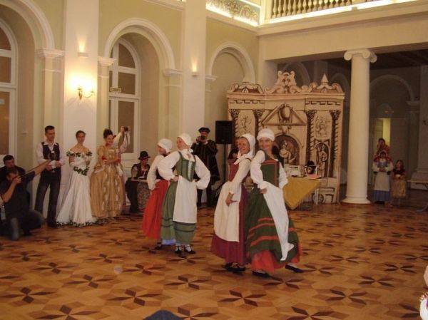 Clic pentru a vizualiza imaginea în dimensiunile reale